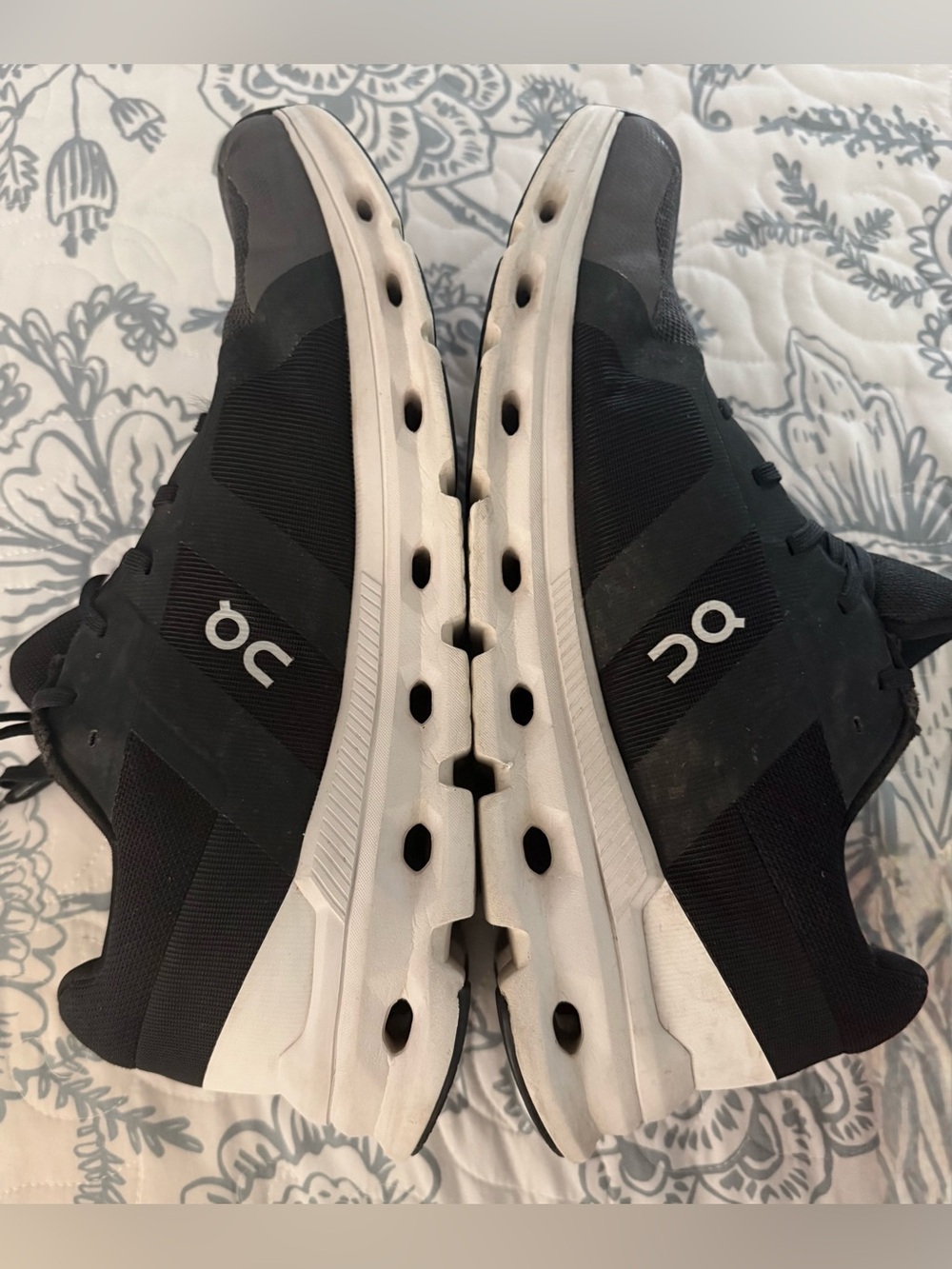 Excellent Condition! Men’s On Cloudrunner 2-Size 11 - Picture 4 of 10